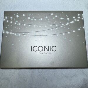 Iconic London Blaze Chaser Face Palette